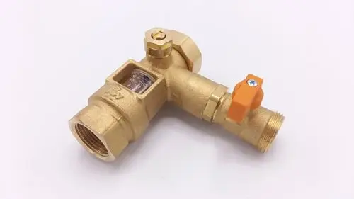 Bronzefarbener Wasserflussmesser mit integrierter Skala und KFE-Hahn von Remeha. Der Hahn hat einen orangefarbenen Bedienhebel zur Regulierung des Wasserflusses.